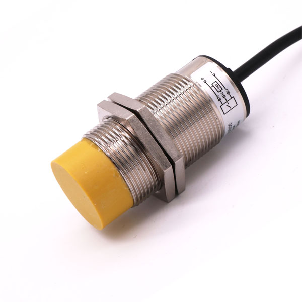 M30 Capacitive proximity sensor