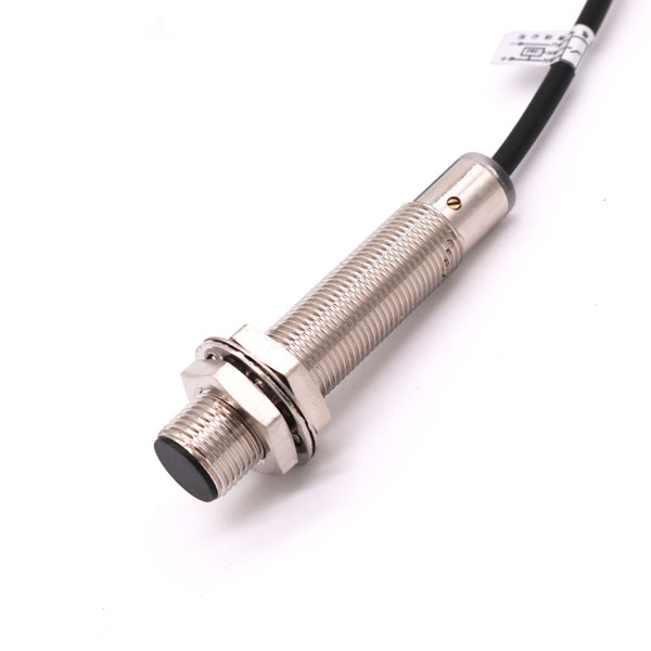 M12 Capacitive proximity sensor